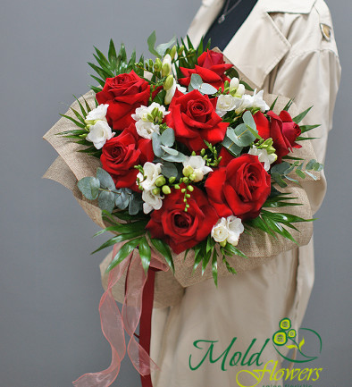Bouquet of red roses and white freesias photo 394x433